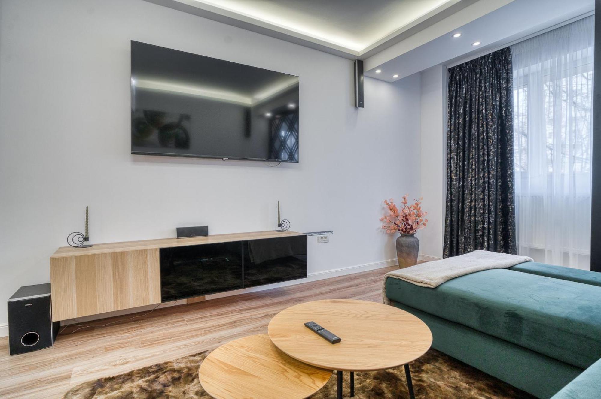 בוקרשט City Chic Retreat: Newly Renovated 1Br Apartment מראה חיצוני תמונה