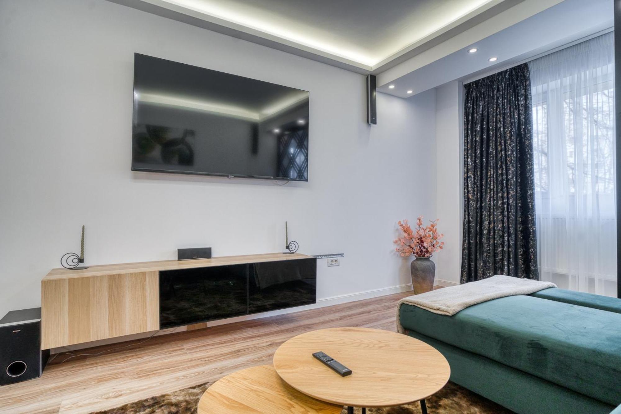 בוקרשט City Chic Retreat: Newly Renovated 1Br Apartment מראה חיצוני תמונה