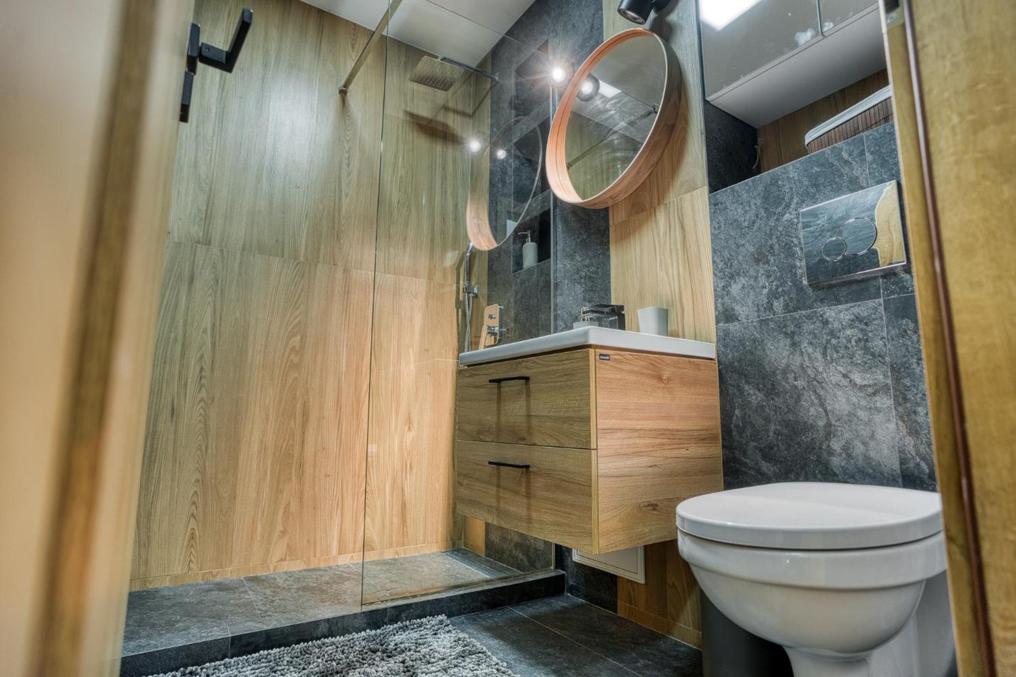 בוקרשט City Chic Retreat: Newly Renovated 1Br Apartment מראה חיצוני תמונה